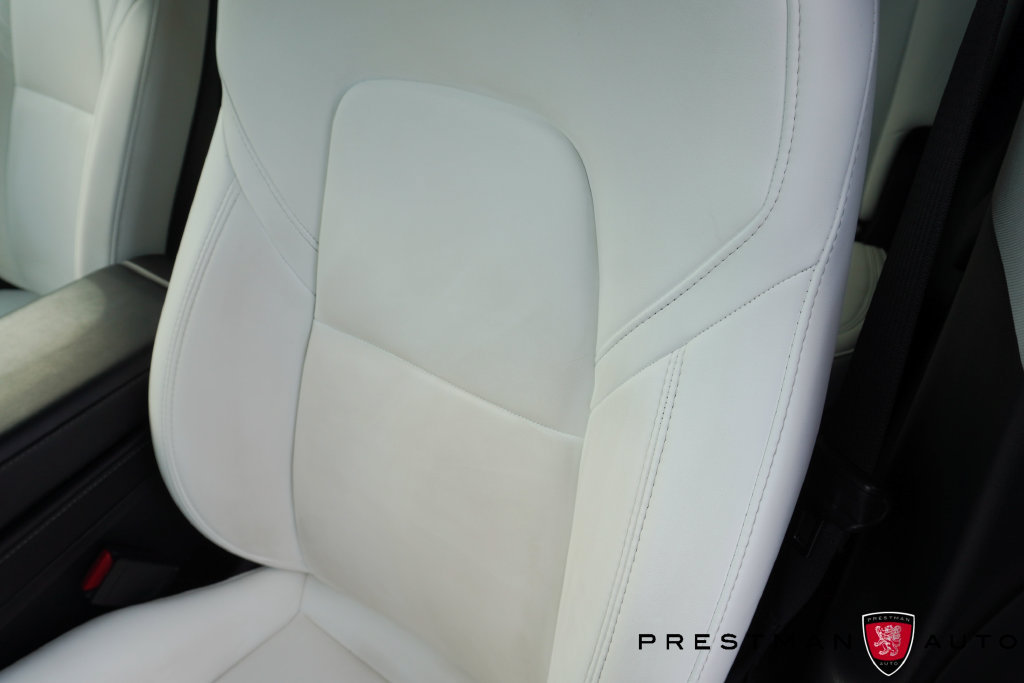 Used 2024 Tesla Model Y Long Range AWD/4WD image 10