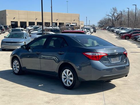 Used 2015 Toyota Corolla LE image 10