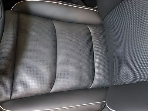 New 2026 Genesis GV70 2.5T Advanced image 10