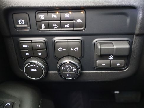 New 2026 Chevrolet Tahoe Premier AWD/4WD image 34