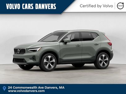 Used 2024 Volvo XC40 B5 Plus w/ Climate Package