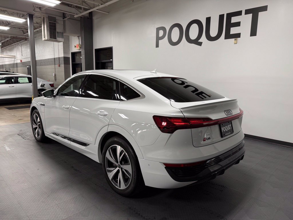 Used 2024 Audi Q8 e-tron Premium Plus w/ Premium Plus Package AWD/4WD image 6
