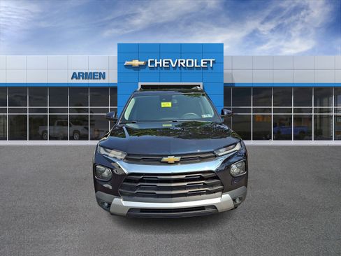 Certified 2021 Chevrolet TrailBlazer LT w/ Convenience Package FWD image 3