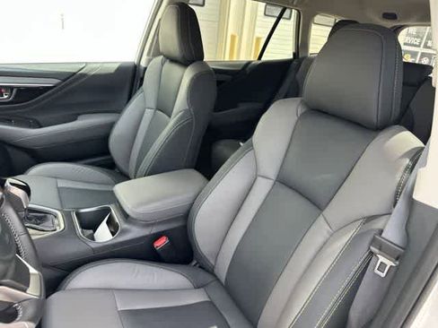 Used 2023 Subaru Outback Onyx Edition AWD/4WD image 4