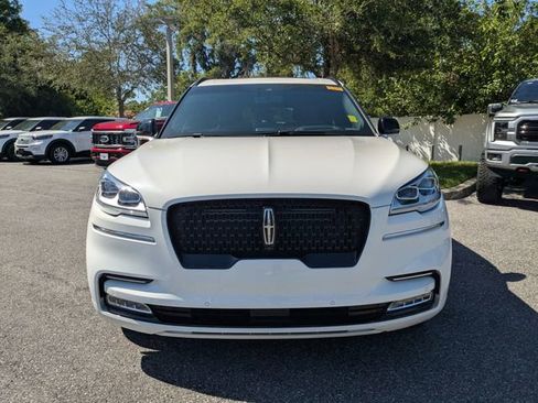 Used 2023 Lincoln Aviator Reserve w/ Equipment Group 201A image 9
