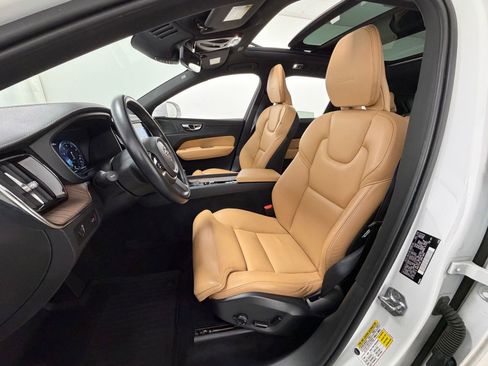 Used 2019 Volvo XC60 T6 Inscription w/ Protection Package Premier AWD/4WD image 28