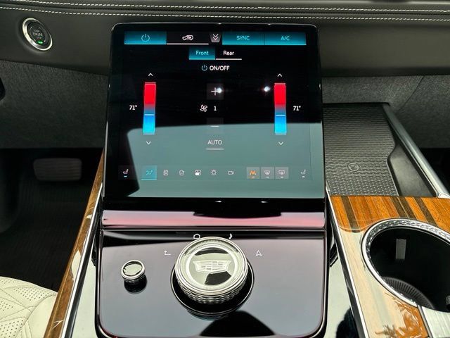 Certified 2025 Cadillac Escalade Sport Platinum w/ LPO, ONYX Package AWD/4WD image 26