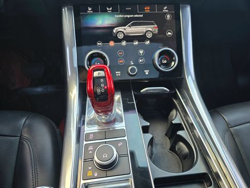 Used 2019 Land Rover Range Rover Sport HSE AWD/4WD image 34