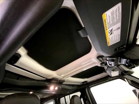 Used 2024 Jeep Wrangler Unlimited Rubicon 392 image 20