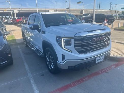 Used 2023 GMC Sierra 1500 SLT w/ SLT Premium Package image 2