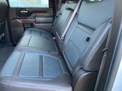 Certified 2022 GMC Sierra 2500 Denali w/ Denali Ultimate Package AWD/4WD image 22