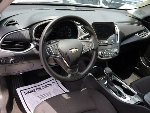 Used 2024 Chevrolet Malibu LT FWD image 26