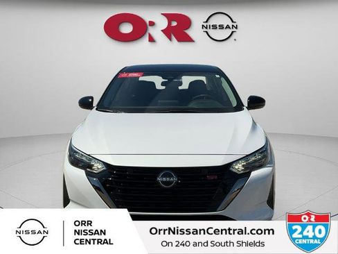 Certified 2025 Nissan Sentra SR FWD image 2