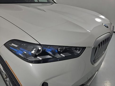 Certified 2024 BMW X5 xDrive40i w/ Premium Package image 10