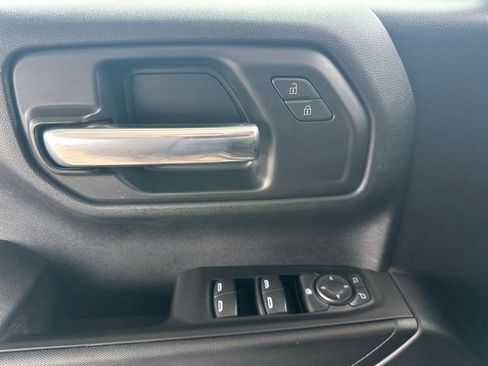 Used 2020 Chevrolet Silverado 1500 Custom w/ Custom Value Package image 26