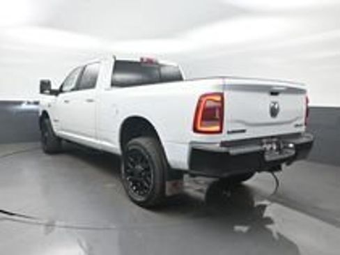 Used 2023 RAM 2500 Laramie AWD/4WD image 9