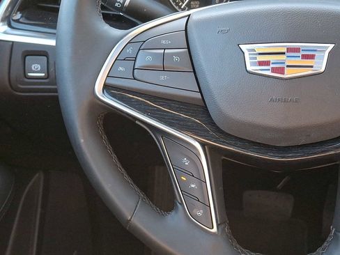 Certified 2025 Cadillac XT5 Premium Luxury image 28