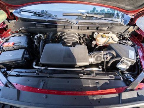 Used 2021 GMC Yukon Denali w/ Denali Premium Package image 10