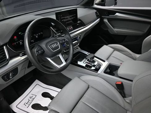 Used 2023 Audi Q5 2.0T Premium Plus w/ Premium Plus Package AWD/4WD image 19