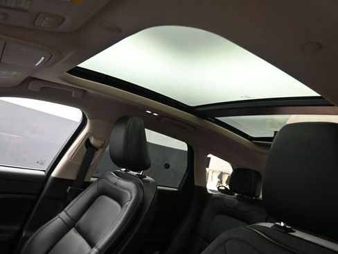 Certified 2023 Lincoln Corsair AWD w/ Equipment Group 101A image 20