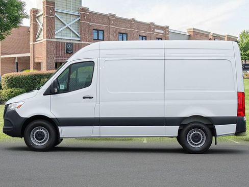 New 2025 Mercedes-Benz Sprinter 2500 image 8