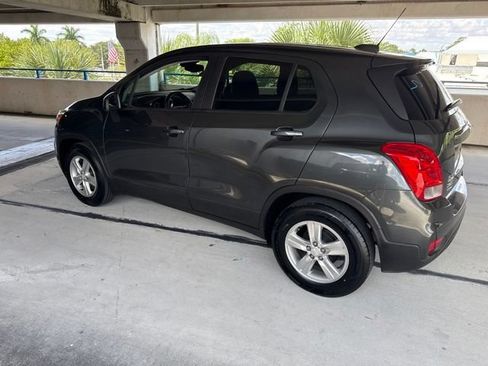 Used 2020 Chevrolet Trax LS w/ Tint and Cruise Package FWD image 17