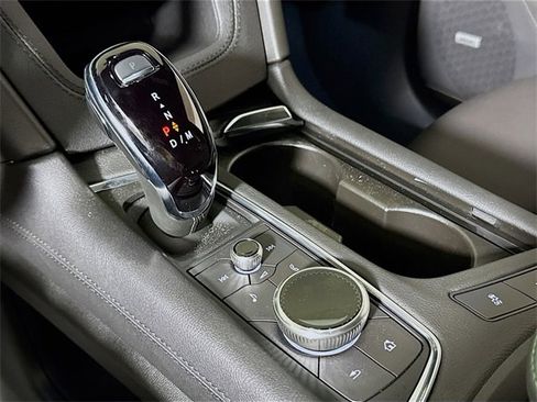 New 2025 Cadillac XT5 Luxury image 10