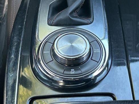 Certified 2020 Nissan Armada Platinum w/ Platinum Reserve Package image 22