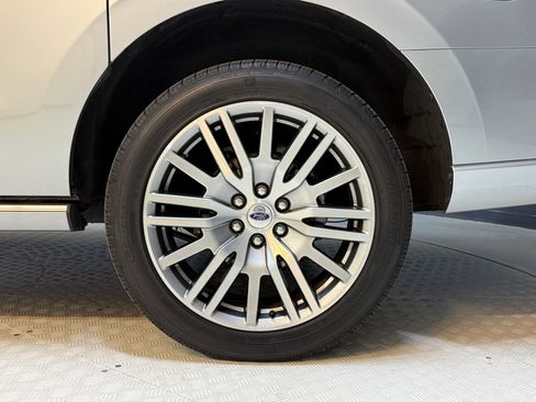 Used 2023 Ford Expedition Max Platinum image 12