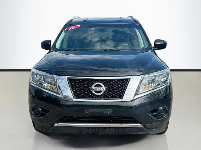 Used 2016 Nissan Pathfinder S AWD/4WD image 4