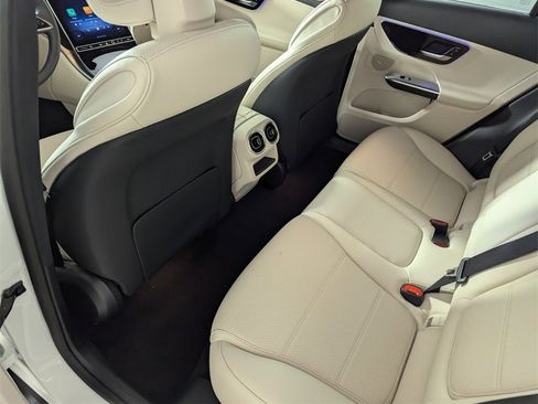 New 2026 Mercedes-Benz GLC 300 image 13