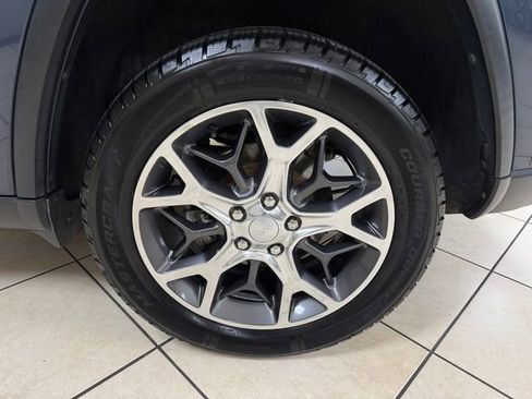 Used 2019 Jeep Grand Cherokee Limited w/ Trailer Tow Group IV image 25