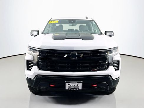 Used 2024 Chevrolet Silverado 1500 LT Trail Boss w/ Protection Package AWD/4WD image 2