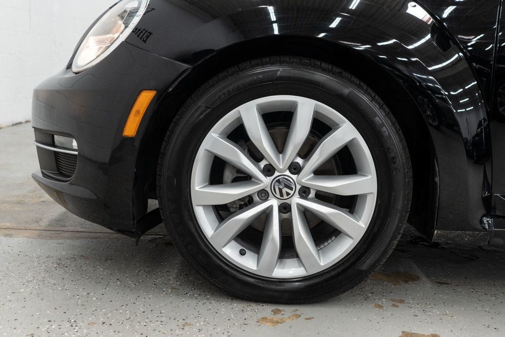 Used 2013 Volkswagen Beetle TDI FWD image 24