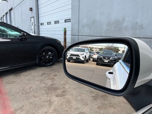 Used 2019 Ford Fusion SE w/ Equipment Group 151A image 18