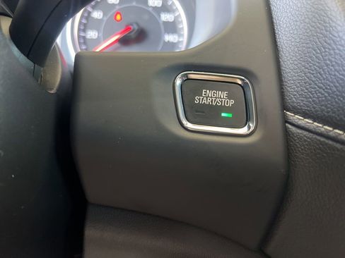 Used 2019 GMC Acadia SLT w/ Black Edition FWD image 61