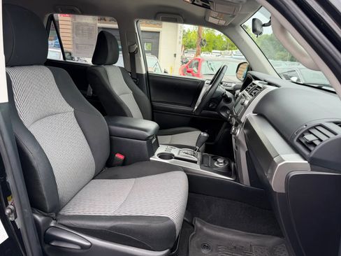 Used 2016 Toyota 4Runner 4WD image 21