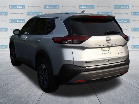 Used 2023 Nissan Rogue SV image 8