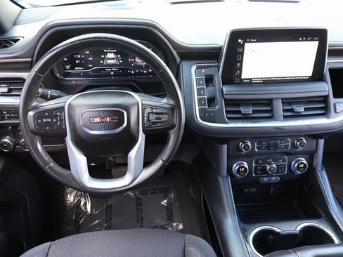 Used 2022 GMC Yukon XL SLE w/ Gmc Pro Safety Plus Package image 15