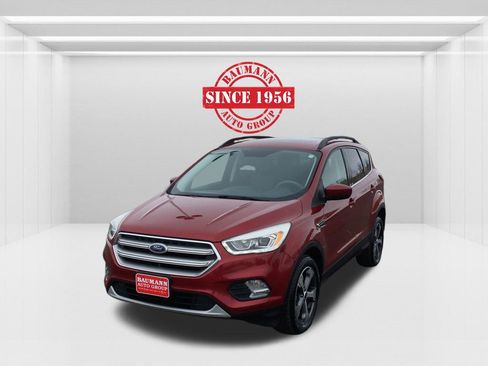 Used 2017 Ford Escape SE w/ Equipment Group 201A image 10