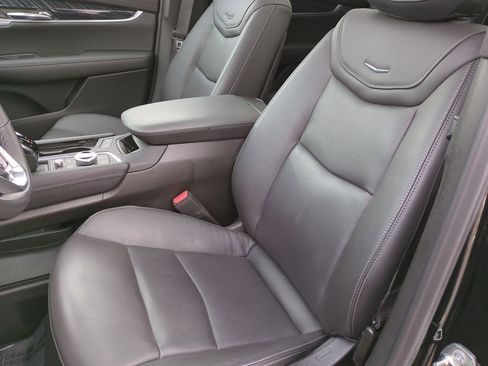 Certified 2024 Cadillac XT6 Premium Luxury w/ Technology Package image 13