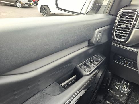 New 2025 Ford Ranger XLT w/ Equipment Group 301A High image 21