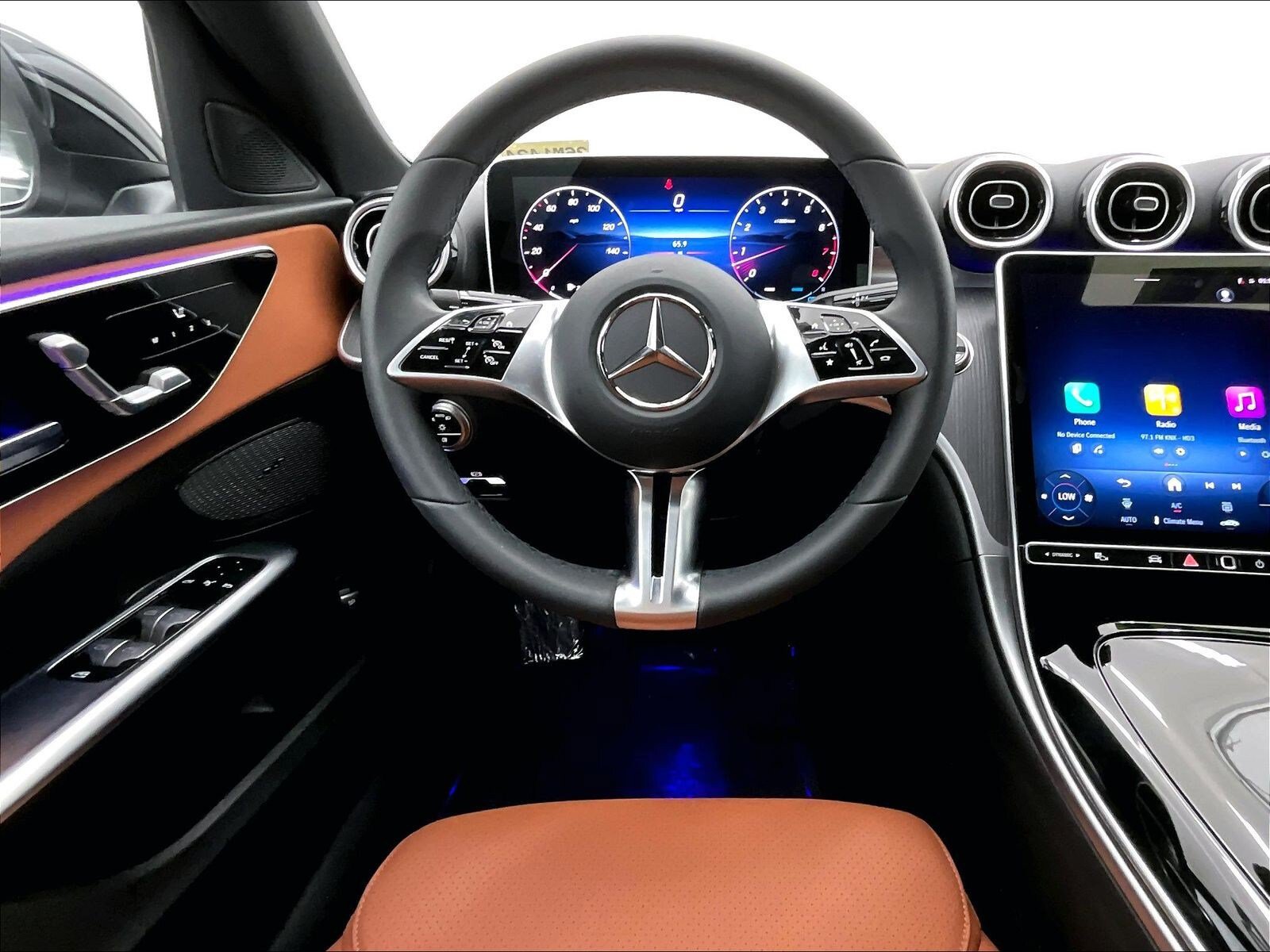 Used 2026 Mercedes-Benz C 300 Sedan image 4