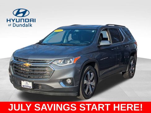 Used 2020 Chevrolet Traverse LT w/ LT Premium Package AWD/4WD image 1
