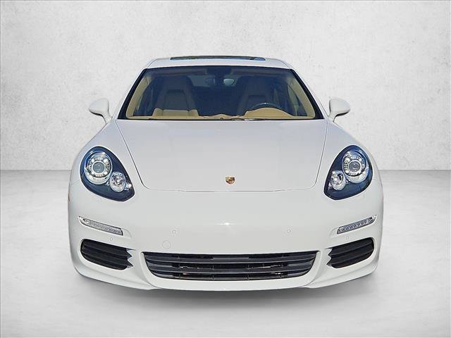 Used 2014 Porsche Panamera RWD image 2