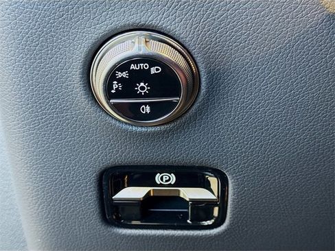 Certified 2025 Mercedes-Benz GLC 300 GLC 300 image 10