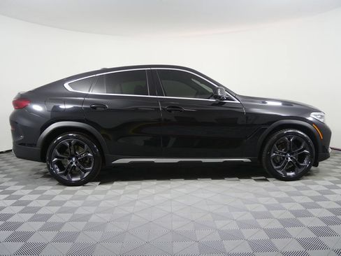 Used 2023 BMW X6 xDrive40i w/ Premium Package AWD/4WD image 2