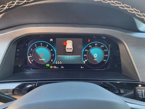 New 2026 Volkswagen Atlas Cross Sport SE image 22