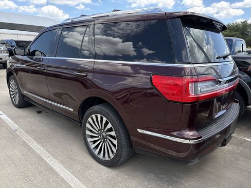 Used 2020 Lincoln Navigator Reserve w/ Luxury Package RWD image 4