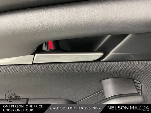 Used 2021 MAZDA MAZDA3 Sedan image 33